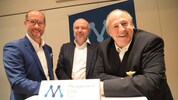 Wirtschafts-LR Mario Gerber, Stada-Vorstand Frank Staud, MC-Vorsitzender Helmut Lutz (von ...