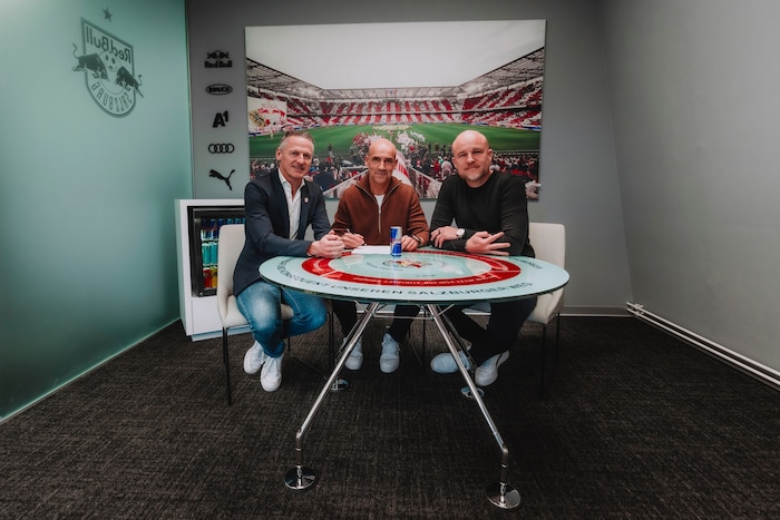 Thomas Letsch wurde im Dezember 2024 als neuer Trainer des FC Red Bull Salzburg präsentiert. ...