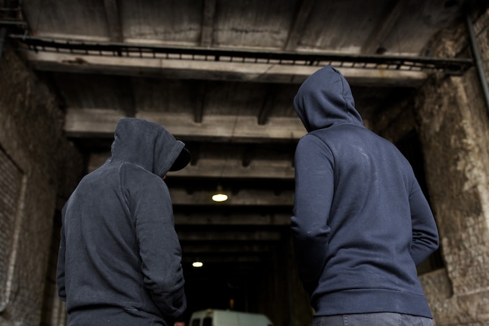 Einem 14-Jährigen und seinem Bruder (16) könnte bald der Aufenthaltstitel entzogen werden ...