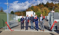 Landesrat Sebastian Schuschnig, Dolinar, Bernard und Ljuba von Ngen, Bürgermeister Reinhard ...
