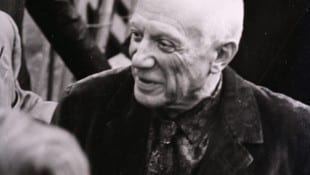 Ein Gemälde von Pablo Picasso (Bild) ist auf dem Weg zu einer Ausstellung verschwunden.