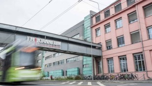 Die FH Joanneum bietet 28 Bachelor- und 25 Masterstudiengänge.