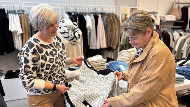 Chefin Karin Eigner und Modeberaterin Adelheid Dorn