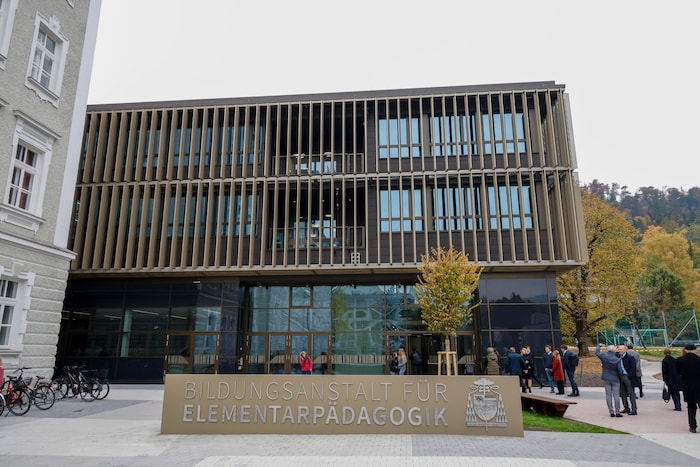 Die private Bildungsanstalt für Elementarpädagogik Salzburg (BAfEP) ist neu am Gelände.
