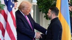 US-Präsident Donald Trump und Ukraine-Präsident Wolodymyr Selenskyj am Freitag bei ihrem Treffen ...