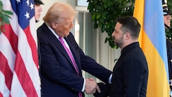 US-Präsident Donald Trump und Ukraine-Präsident Wolodymyr Selenskyj am Freitag bei ihrem Treffen ...