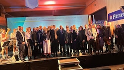 Mit Kärntner Heimatlied und Bundeshymne wurde der offizielle Teil der Geburtstagsparty beendet.