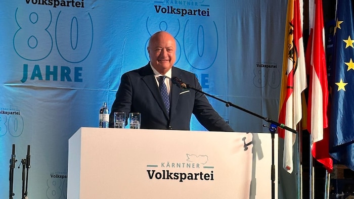 Bundeskanzler Christian Stocker ist auffällig oft zu Besuch in Kärnten – er hielt eine Festrede.