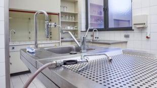 Die Staatsanwaltschaft ermittelt wegen Störung der Totenruhe gegen Mitarbeiter des ...