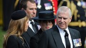 Prinzessin Beatrice und Prinzessin Eugenie mit ihrem Vater Prinz Andrew