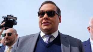 Donald Trump milderte George Santos‘ Strafe ab. Der republikanische Ex-Abgeordnete wurde am ...