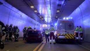 Die Rettungskräfte hatten einiges zu tun, drei Fahrzeuge waren in den Unfall verwickelt.