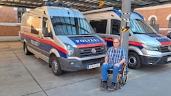 Noch muss René Treber von seiner Frau in seine geliebte Arbeitsstätte gebracht werden. Für ...