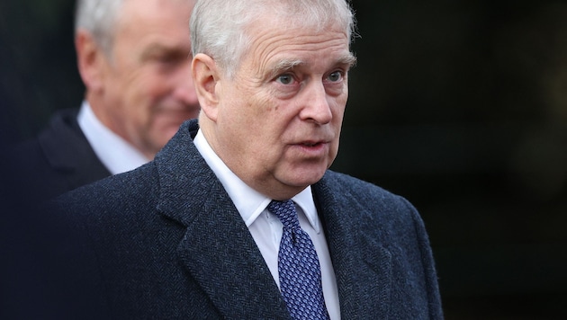 Der nunmehrige Andrew Mountbatten Windsor soll seine royale Residenz baldmöglichst räumen – doch ...