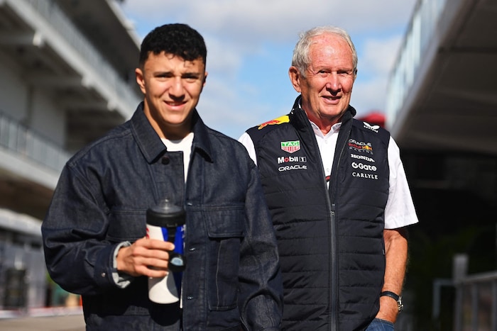 Helmut Marko (re.) und Isack Hadjar