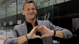 Präsident Herbert Jerich hat ein großes Herz für die 99ers und das Wohl seiner Eishockeyspieler.