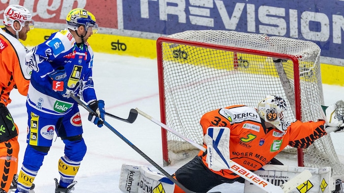 Graz-Goalie Lagace ist aktuell in Top-Form, bringt VSV zur Verzweiflung.