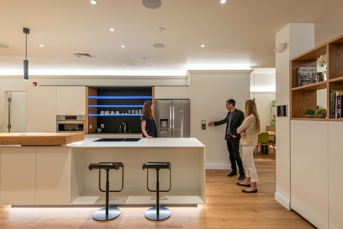 Ein dritter Standort in den USA: In Showrooms präsentiert Loxone ihr Smarthome.