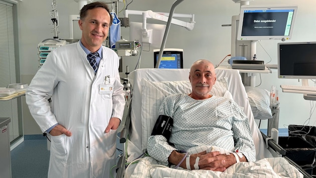 Primar Dr. Günther Feigl und Patient Stefan Csecsinovits
