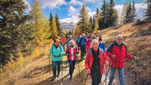 Skikaiser Franz Klammer lud mit Ski-Weltmeisterin Stephanie Venier und der „Bergkrone“ zum ...
