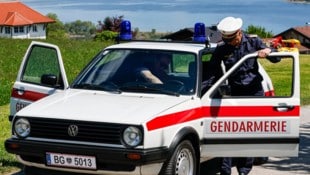Die Autos der Gendarmerie verschwanden rasch.