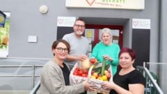 Bürgermeister Wöhl ist stolz auf das engagierte Team, das überall hilft, wo es kann.