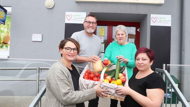 Bürgermeister Wöhl ist stolz auf das engagierte Team, das überall hilft, wo es kann.