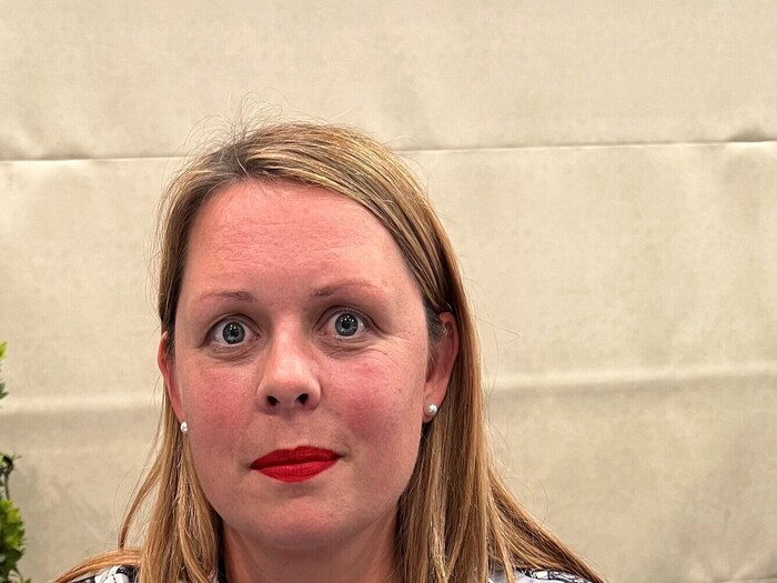 Winzerin Kathrin Stubits ist über den dreisten Betrug der Cyber-Kriminellen sehr verärgert.