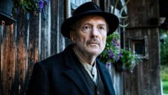 Der Schuster Julius Kraus (Josef Hader) spürt das Unheil aufziehen.