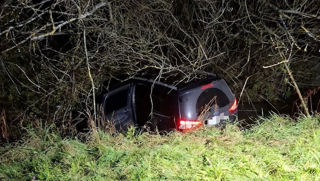 Der Ford landete im dortigen Gröbmingbach.