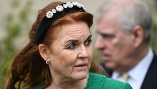 Sarah Ferguson hat nun erstmals öffentlich wahrnehmbar auf den Verlust ihres Herzoginnen-Titels ...