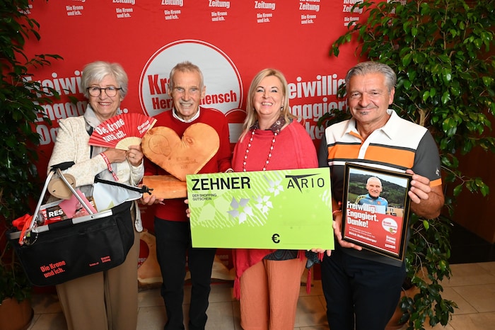 Ulrich Mattersberger (zweite von links)