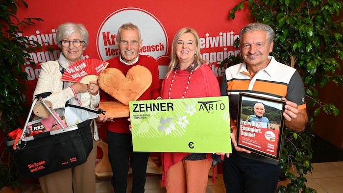 Ulrich Mattersberger (zweite von links)