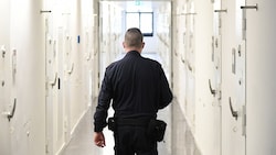 Jetzt sitzt der 21-jährige Schlepper in der Justizanstalt Eisenstadt.