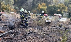 61 Einsatzkräfte schritten am Sonntag am Puxberg ein.