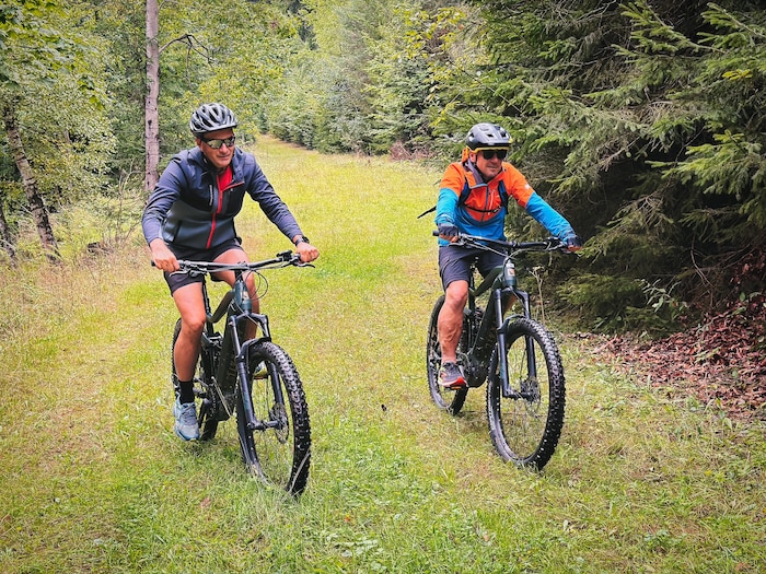 Mario Sonnleitner mit Manfred Polreich.