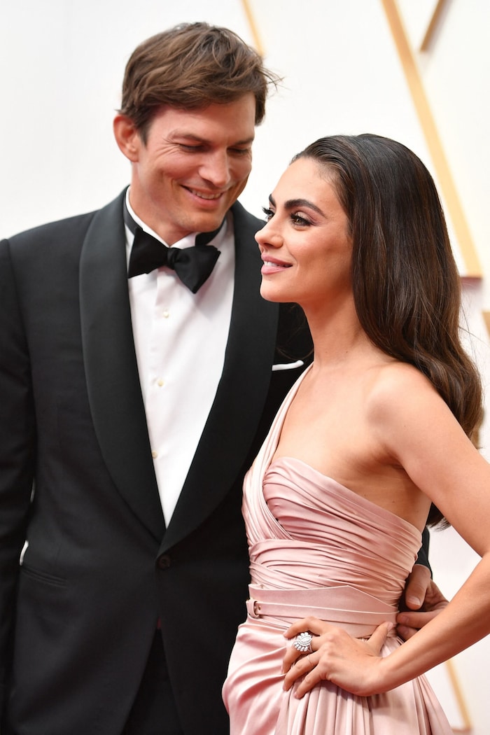 Ashton Kutcher mit Ehefrau Mila Kunis