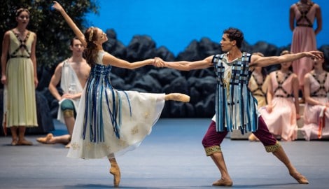 Tanzend im Liebesglück: „Kallirhoe“ Madison Young und „Chaireas“ Victor Caixeta