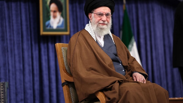 Ayatollah Ali Khamenei gilt als der mächtigste Mann im Iran.