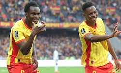 Mamadou Sangare (re.) mit ÖFB-Legionär Sammy Baidoo