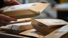 Sendung retour: Für Online-Bestellungen gilt ein Rücktrittsrecht.