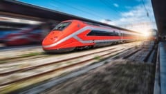 Zugunglück in Norditalien: Ein Toter und zwei Schwerverletzte. (Symbolbild)