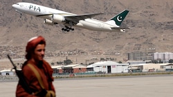 Der Mann wurde im Beisein österreichischer Polizeibeamter via Istanbul nach Kabul (im Bild der ...