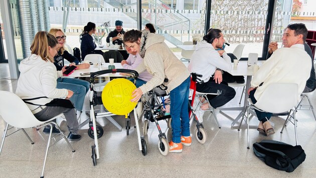 Das Sprachcafé im Campus Technik Lienz bietet für alle, die Deutsch als Zweitsprache haben, ...