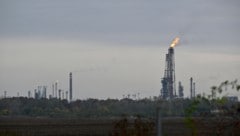 Der Brand ereignete sich in der strategisch wichtigen Raffinerie in Százhalombatta.