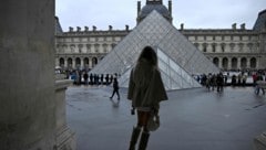 Die Staatsanwältin warnt die Louvre-Diebe eindringlich vor der Zerstörung der Juwelen.