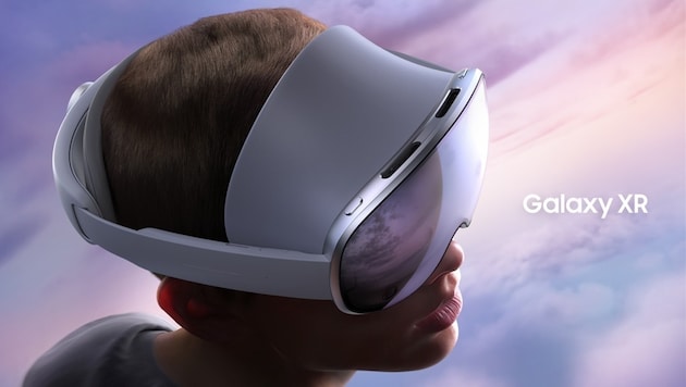 Die Akkulaufzeit des rund 550 Gramm schweren Headsets gibt Samsung mit bis zu 2,5 Stunden an.