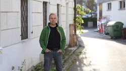 Rainer Lenzenweger vor seinem zukünftigen Laden. 