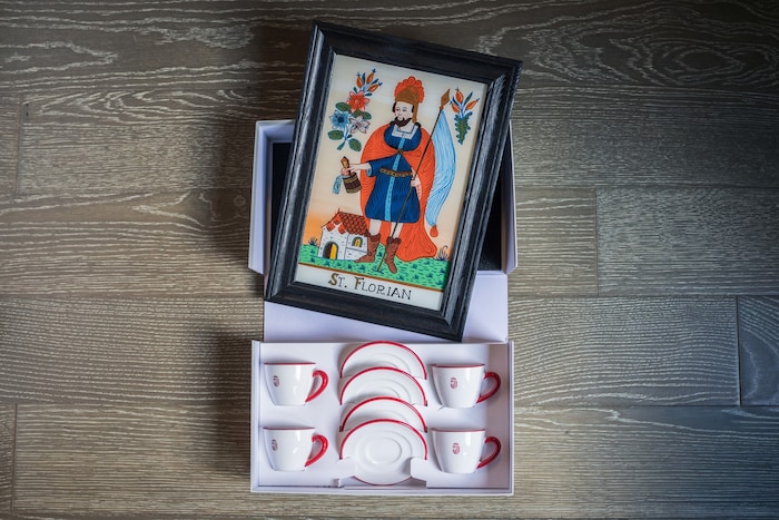 Diese Geschenke übergab Stelzer an den Papst.