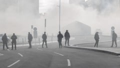 Neben der Rauchsäule kam es auch zu Schüssen – die Frage, wer sie abgegeben hat, ist aber noch ...